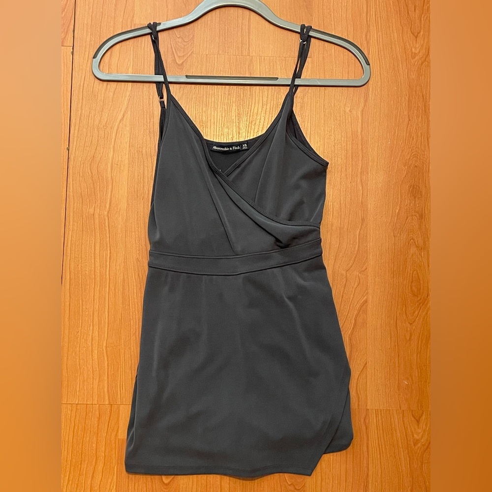 Abercrombie & Fitch Dark Gray Wrap-Front Spaghetti Strap Romper Skort XS
